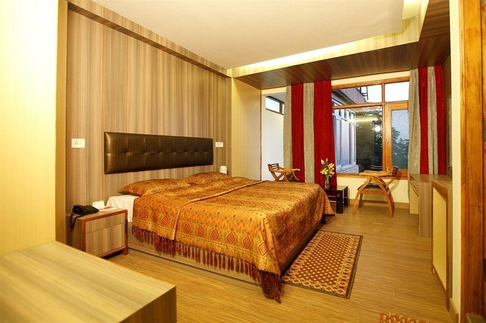 Hotel Bridge View Regency Shimla Zewnętrze zdjęcie