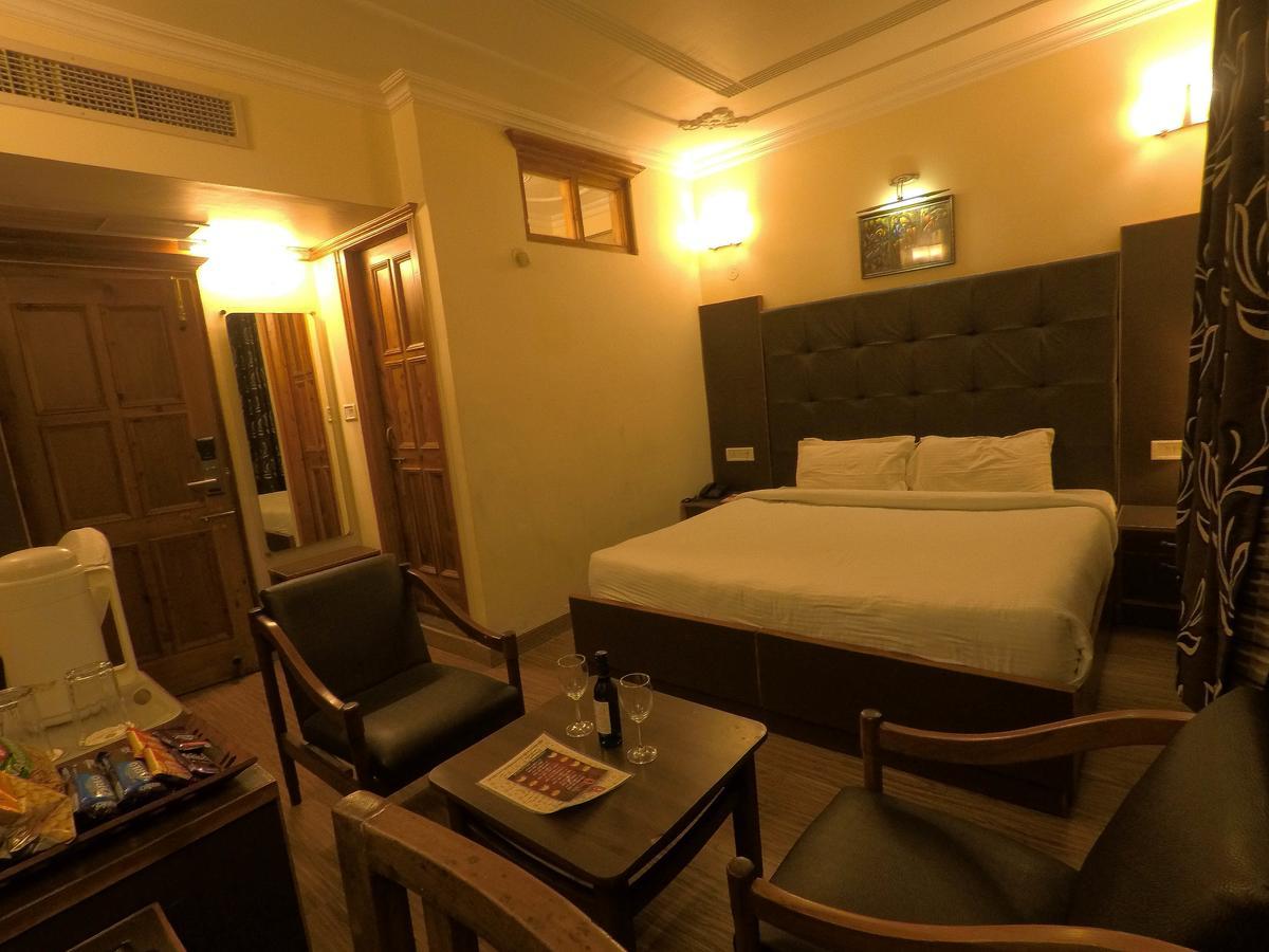 Hotel Bridge View Regency Shimla Zewnętrze zdjęcie