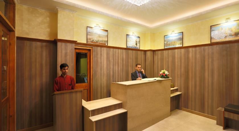 Hotel Bridge View Regency Shimla Zewnętrze zdjęcie