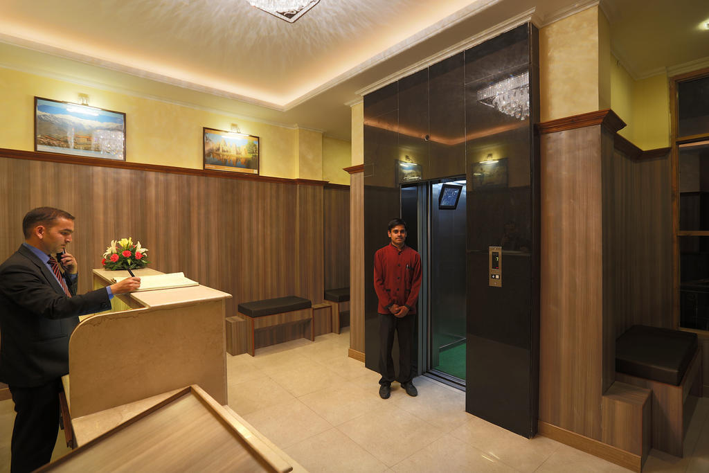Hotel Bridge View Regency Shimla Zewnętrze zdjęcie